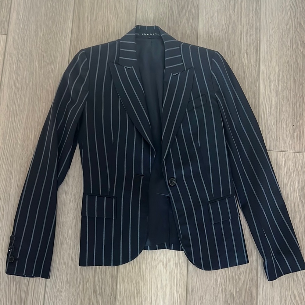 Theory blazer - size 4